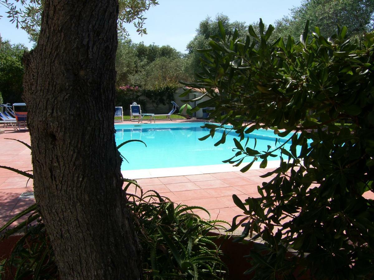 Villa Sarda Sorso Exteriör bild