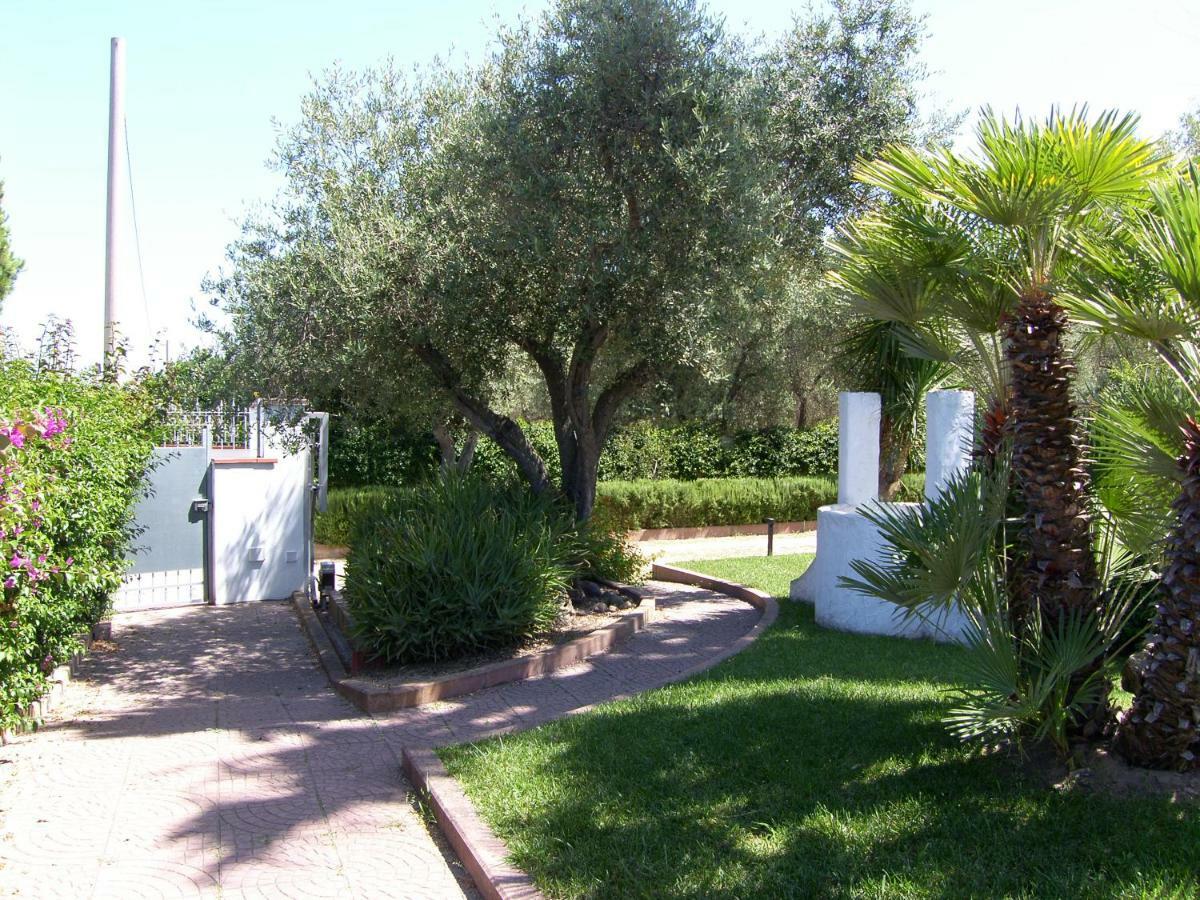 Villa Sarda Sorso Exteriör bild
